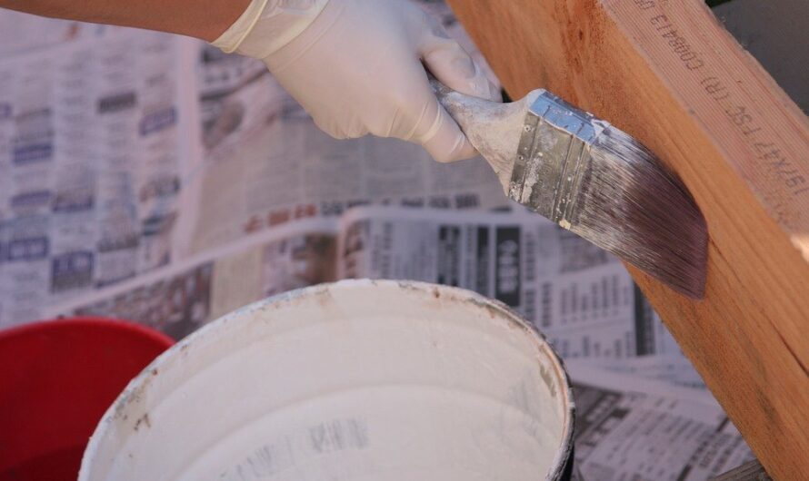 Jaka jest najlepsza farba do drewna na zewnątrz?