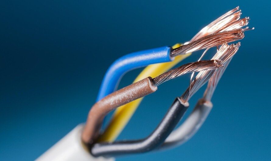 Jak prowadzić przewody w ścianach z karton-gipsu? Peszel?