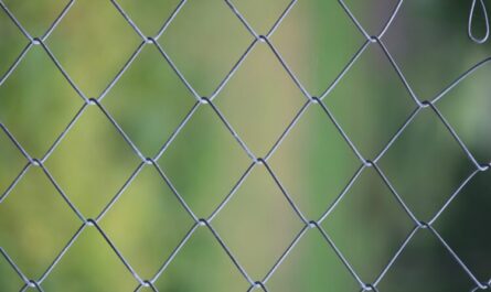 Solidne i estetyczne ogrodzenie – rozwiązanie, które wybierasz na długie lata